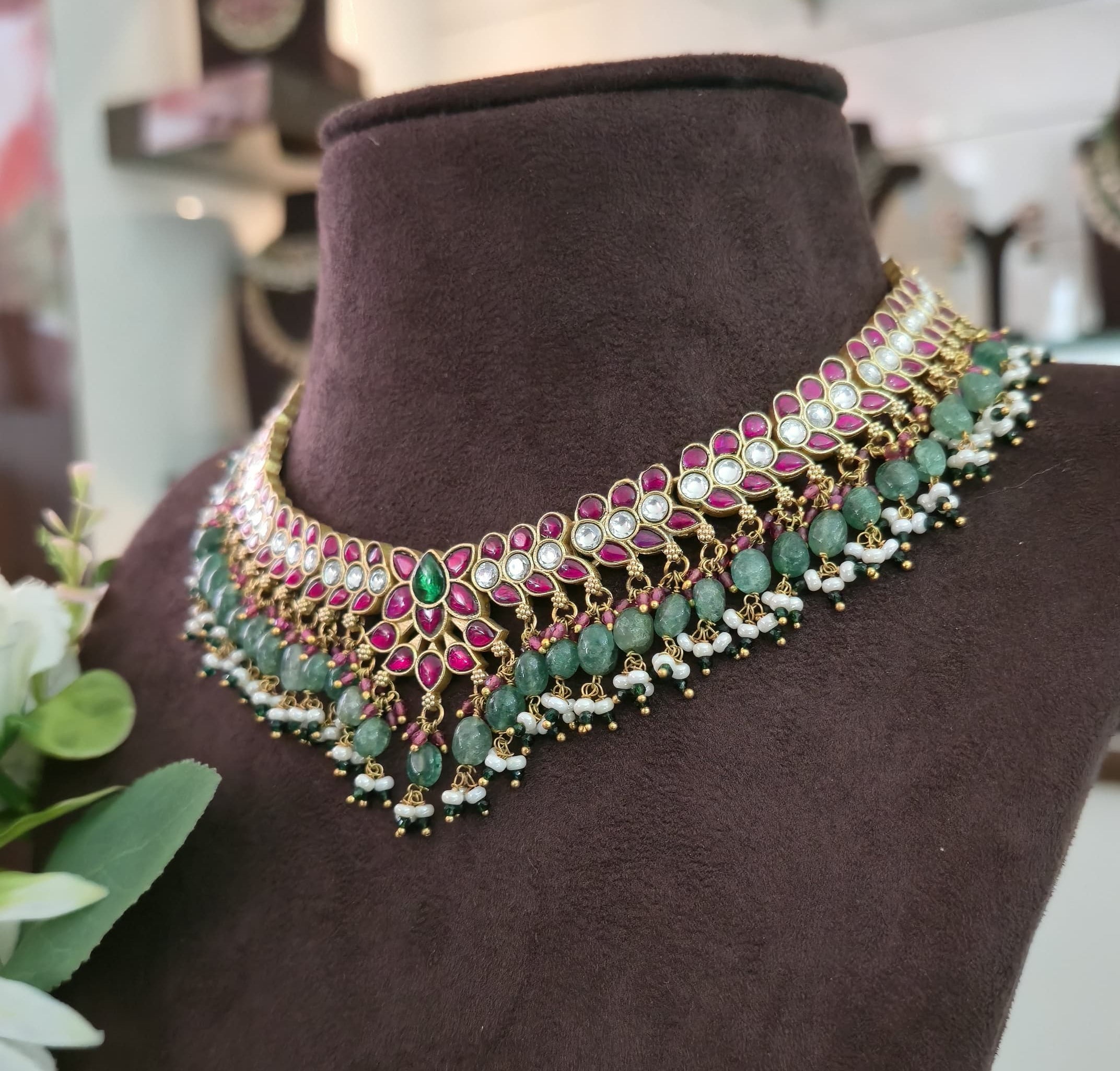 Jaadu Kudan Neck Set - SV3121