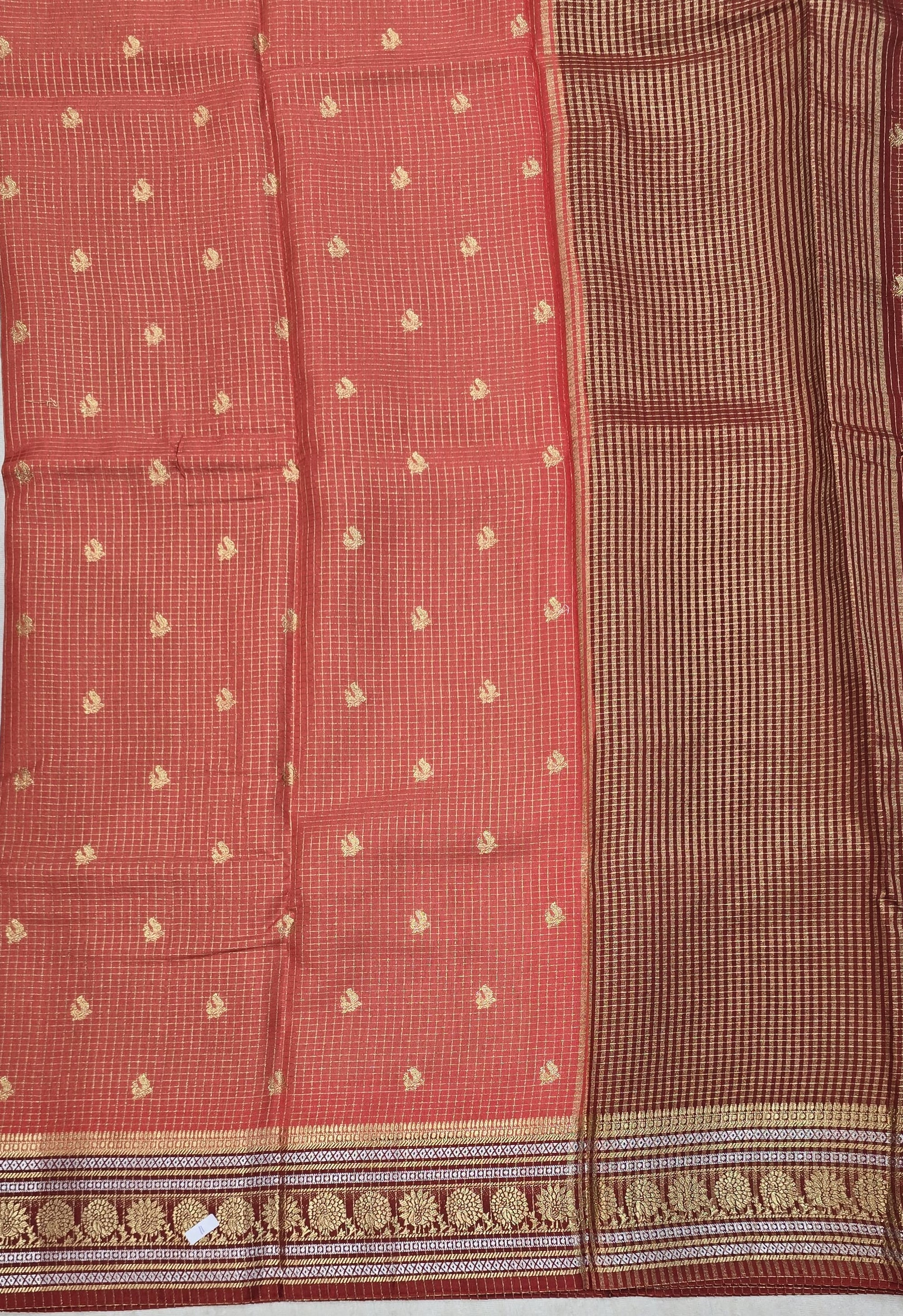 Vintage Checks Sarees - 3189