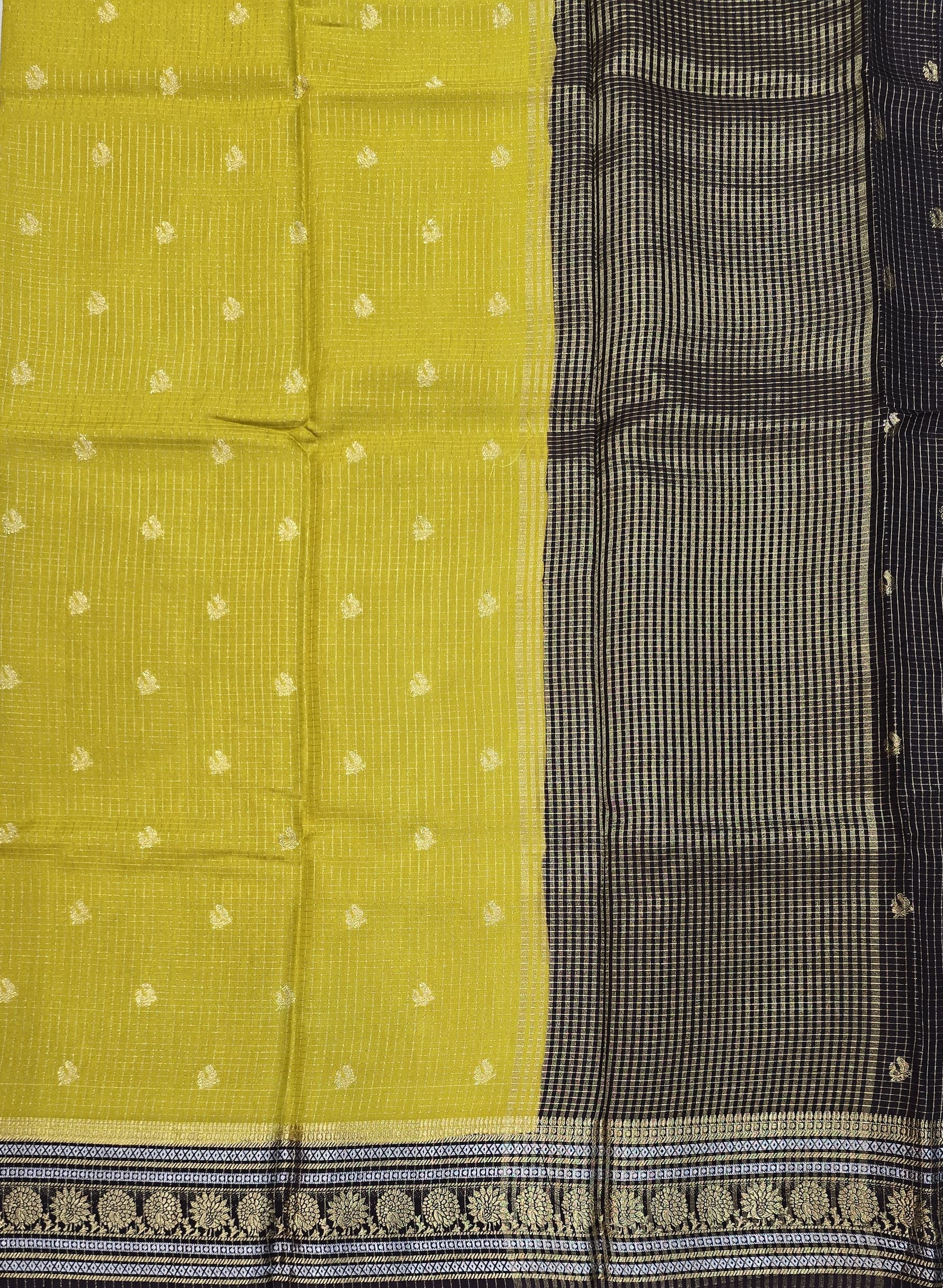 Vintage Checks Sarees - 3189